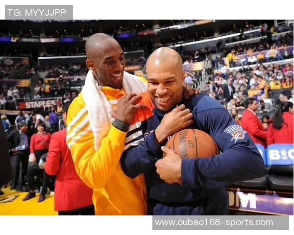 霍里谈科比传球哲学强调赢得信任是关键因素