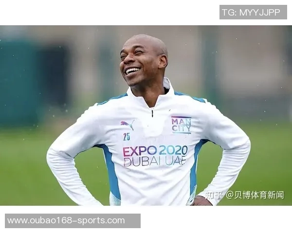 曼城官方向费尔南迪尼奥致敬九年辉煌岁月祝愿未来一切顺利