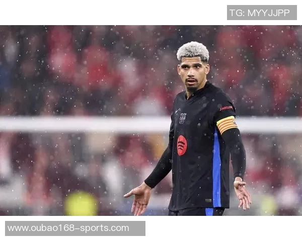 弗里克谈阿劳霍因病缺席阿拉维斯比赛强调全队需积极逼抢提升表现